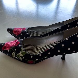 Satin polka dot shoes